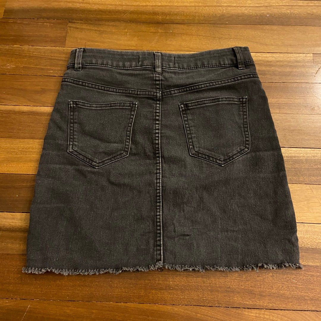 Supre black shop denim skirt