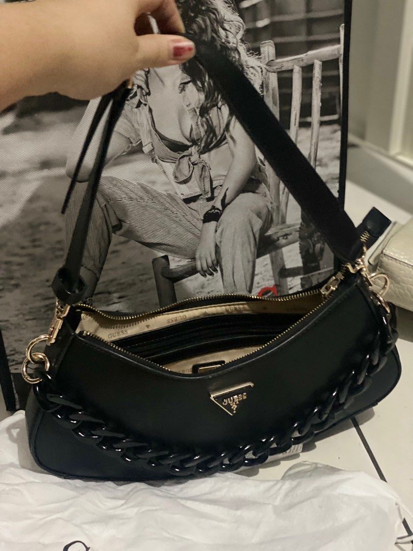 Harga tas hotsell guess sling bag