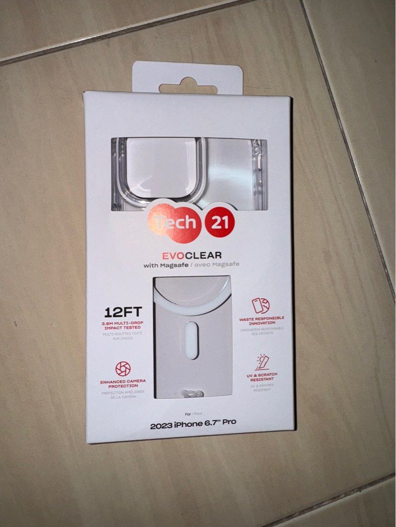 tech 21 iPhone 15 pro max Evo clear case (brand new non yellowing