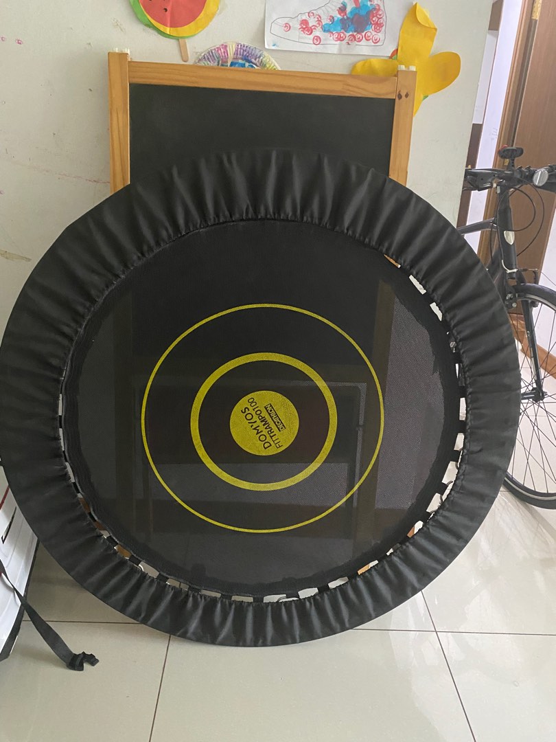 Trampoline, Sports Equipment, Exercise & Fitness, Toning & Stretching