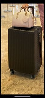 Travel basic luggage