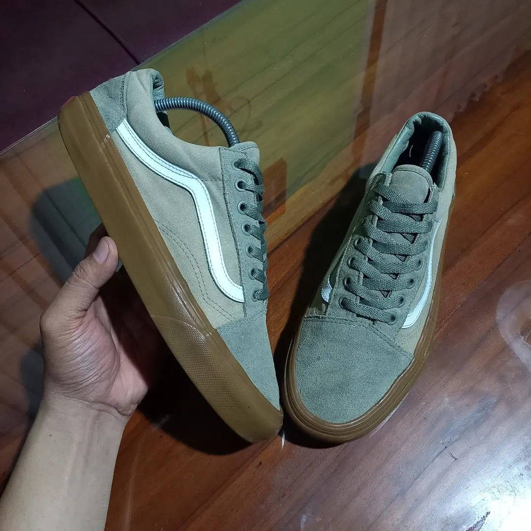 VANS OS LAUREL OAK GUM Fesyen Pria Sepatu Sneakers di Carousell
