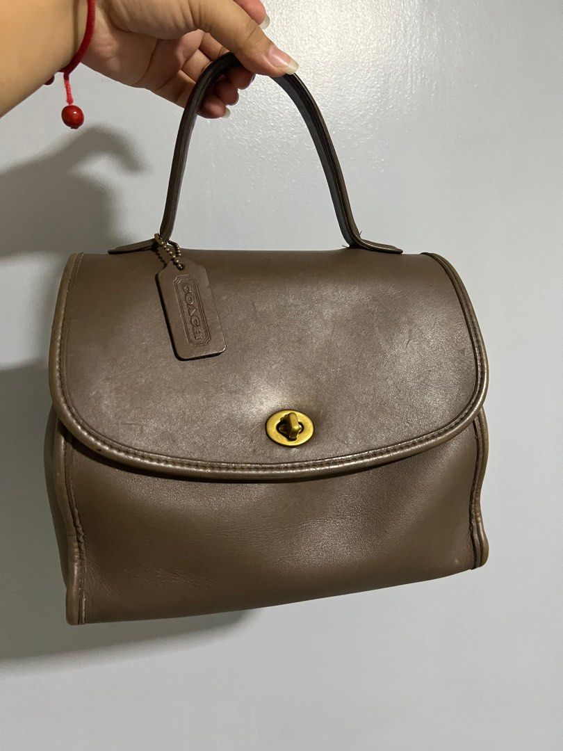 Vintage coach manor 2025 bag