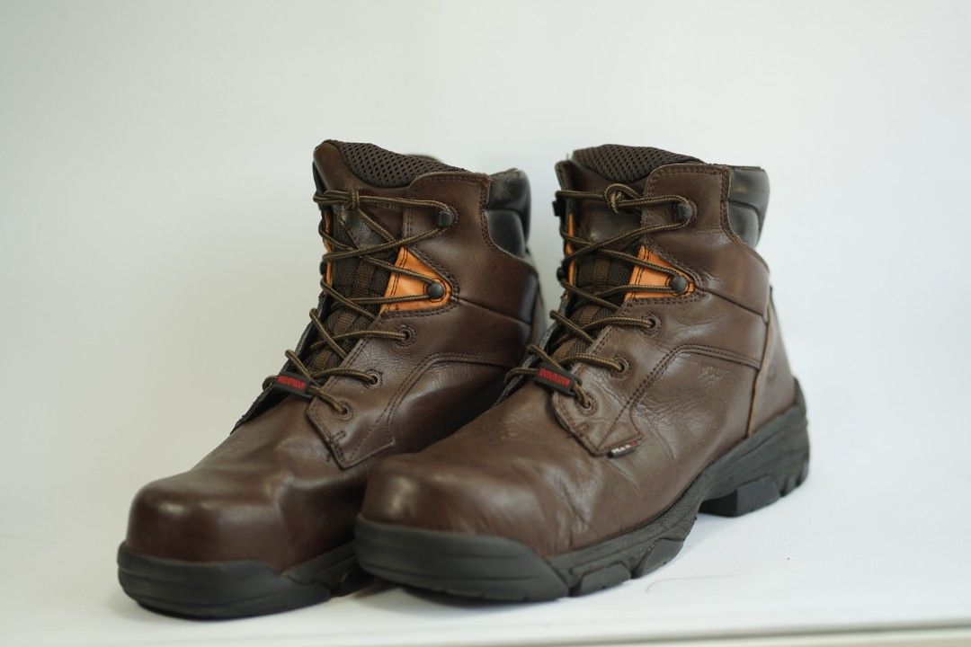 WOLVERINE SAFETY SHOES Fesyen Pria Sepatu Sepatu Boot di Carousell