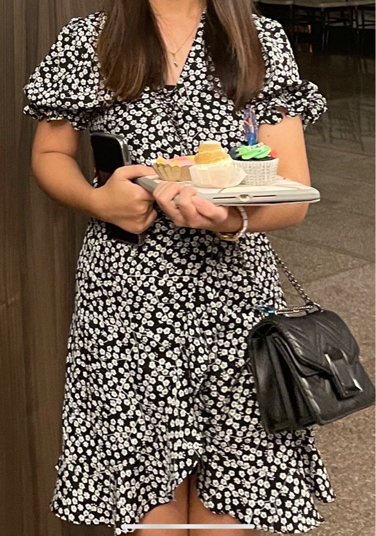 Wrap dress ZAFUL BRAND Women s Fashion Dresses Sets Dresses on Carousell
