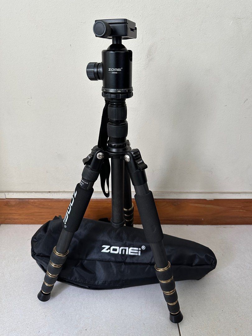 Zomei Z699C Carbon fibre portable travel tripod, Photography