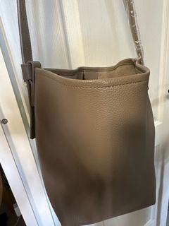 （分類：）位於 。 由 cttttt882 提交（商品編號 1257915493，圖片 1）。簡介： 。