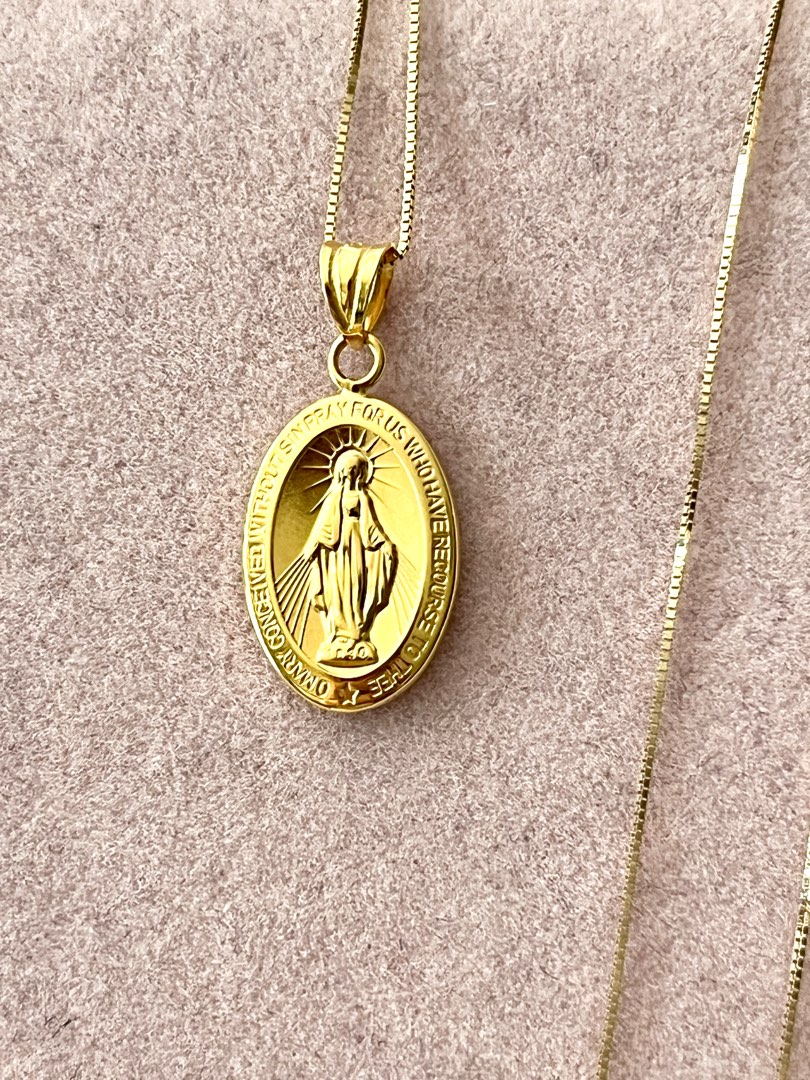 Blessed virgin mary necklace top