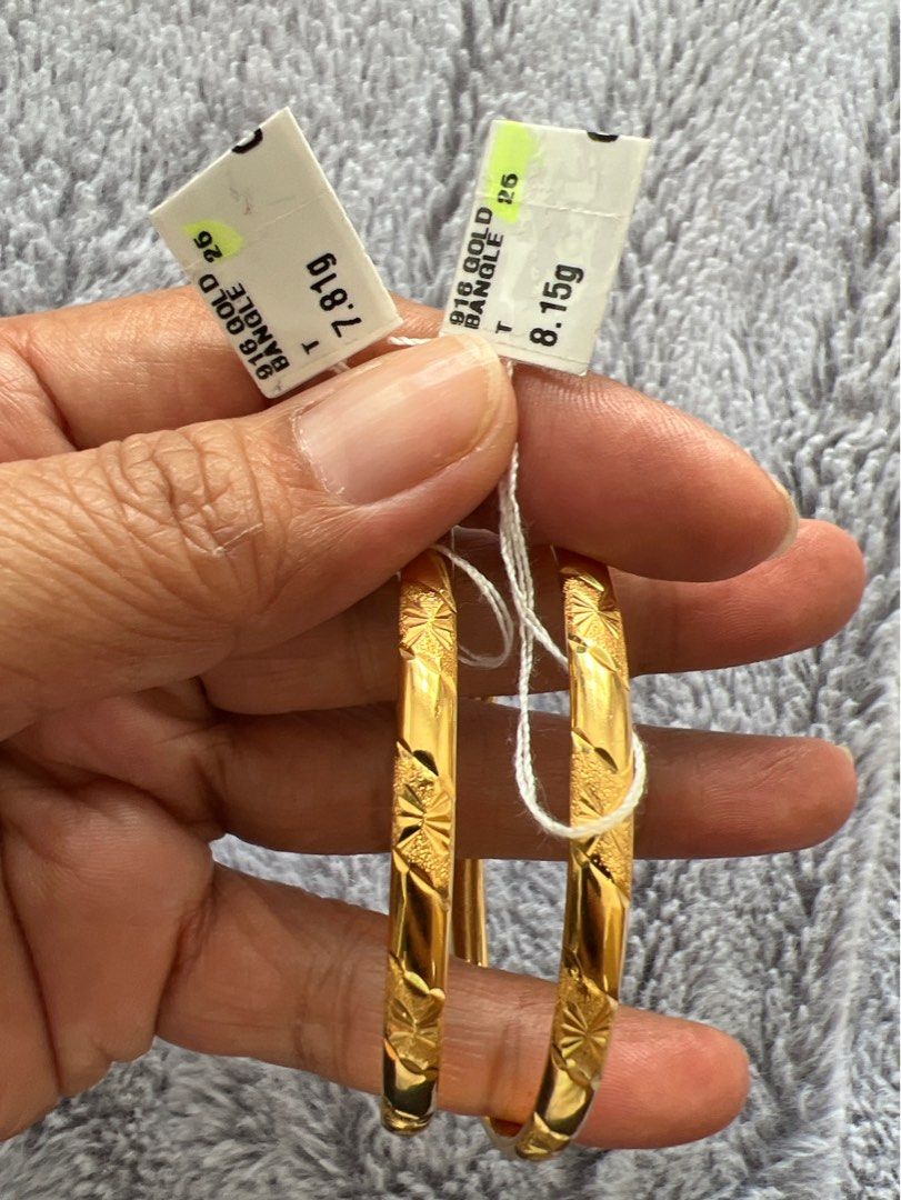 Gold bangles in 25 shop grams