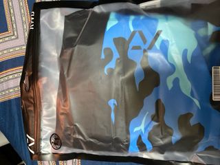 （分類：）位於 。 由 lambowong 提交（商品編號 1258038394，圖片 1）。簡介： 。