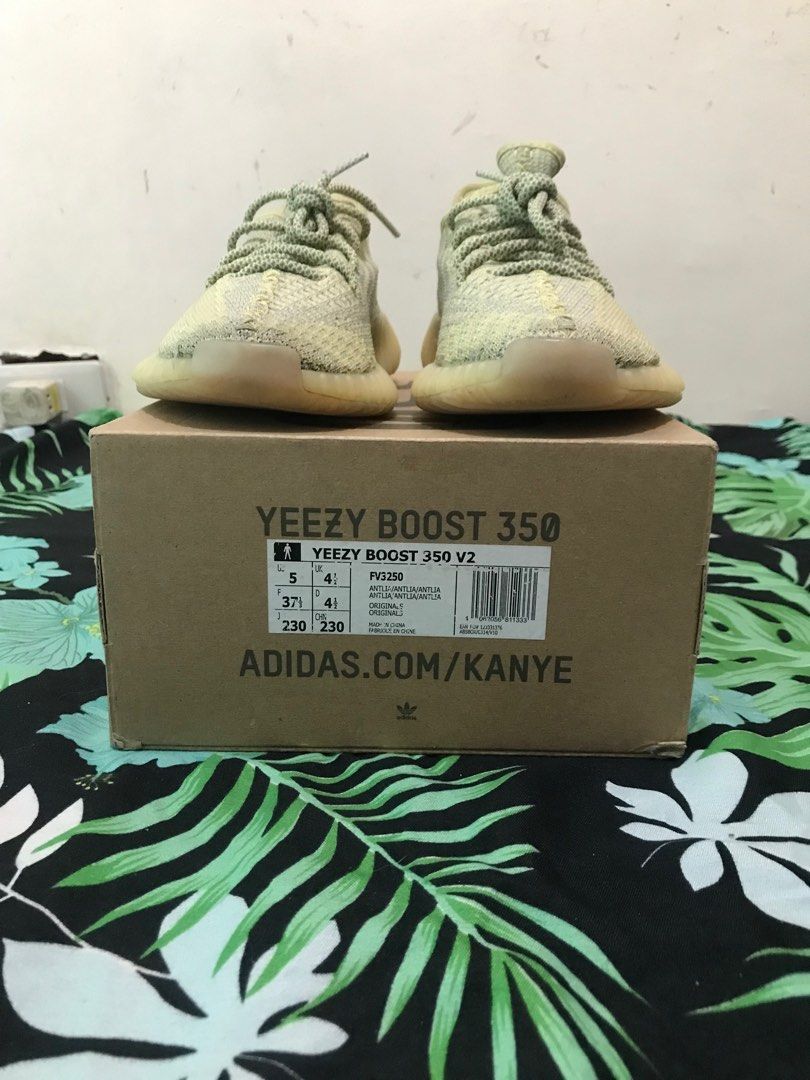 Adidas originals yeezy store boost 350 v2 antlia