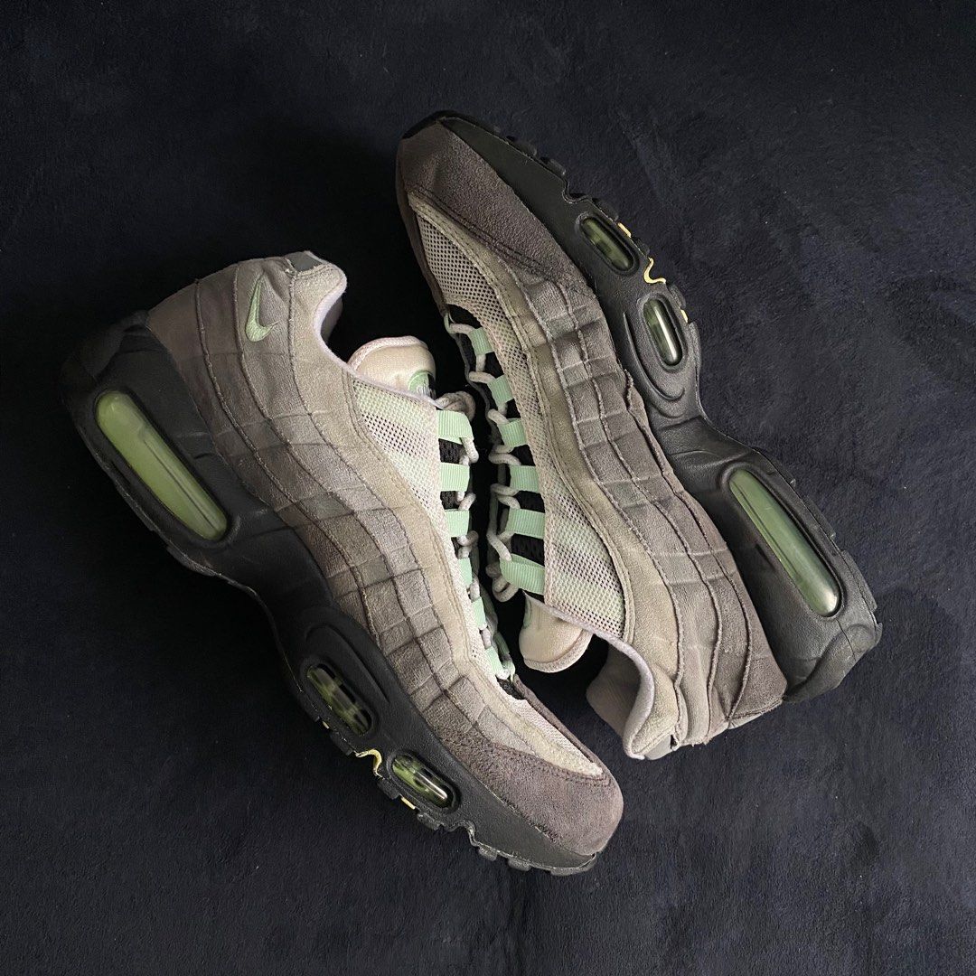 Air max 95 OG colourway, Men's Fashion, Footwear, Sneakers on Carousell