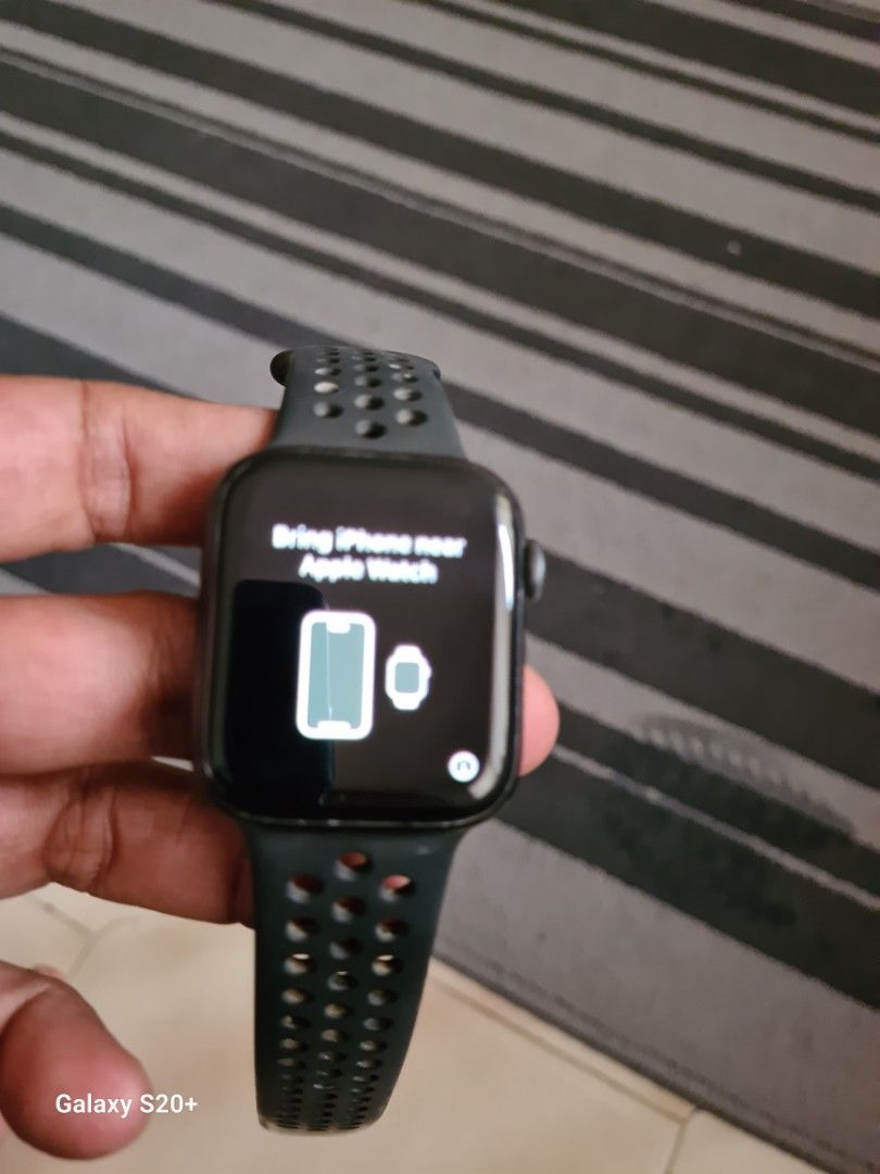Apple watch hotsell samsung s20