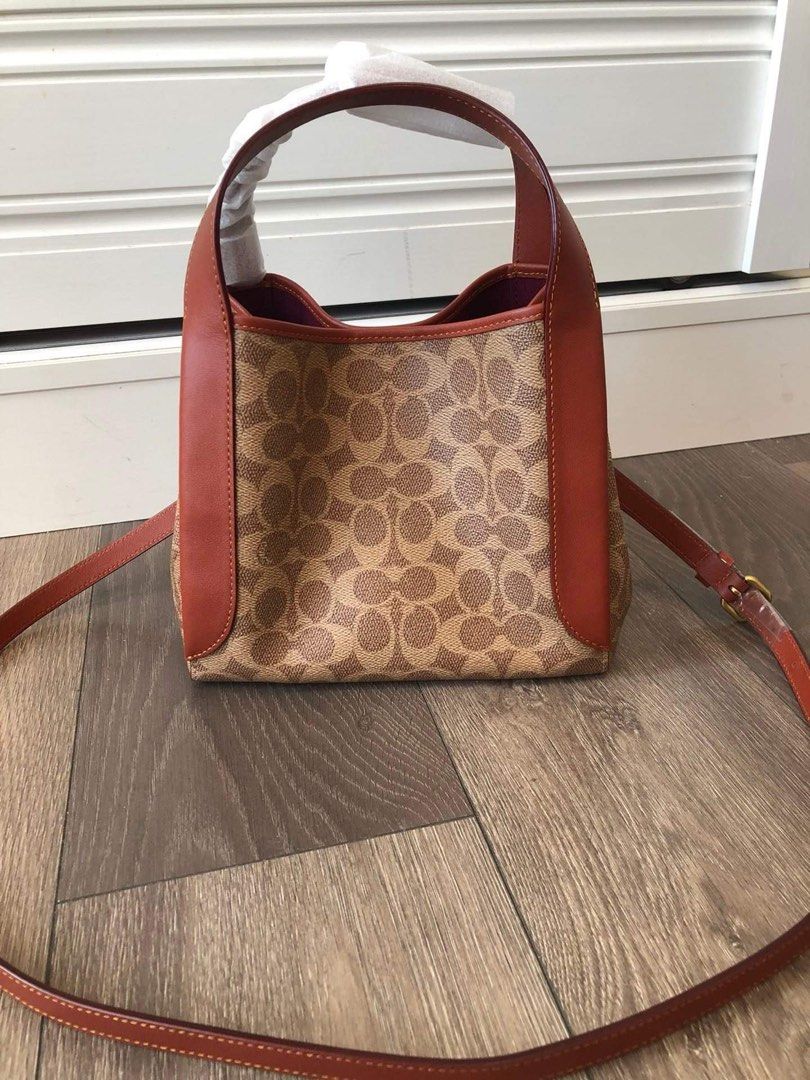 Authentic coach hadley hobo 21, Luxury, Bags & Wallets on Carousell