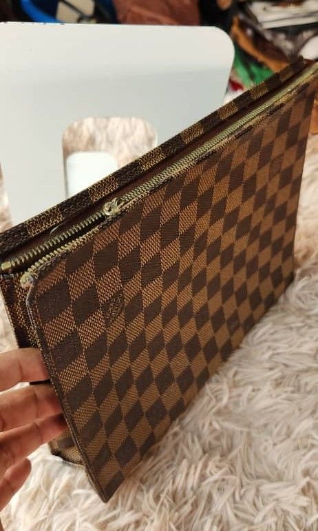 Authentic Louis Vuitton toiletry 26 Damier Pouch Limited edition centenaire  Rare