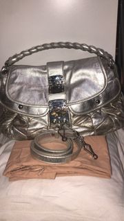 (Category: ) located in . Submitted by devilwearsprada84 (Listing ID 1257980252, Image 1). Description: .