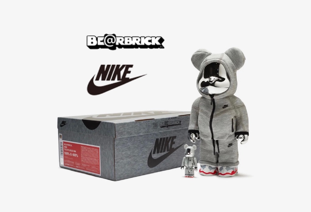 BEARBRICK NIKE TECH FLEECE N98 100%& 400%, Hobbies & Toys, Toys ...