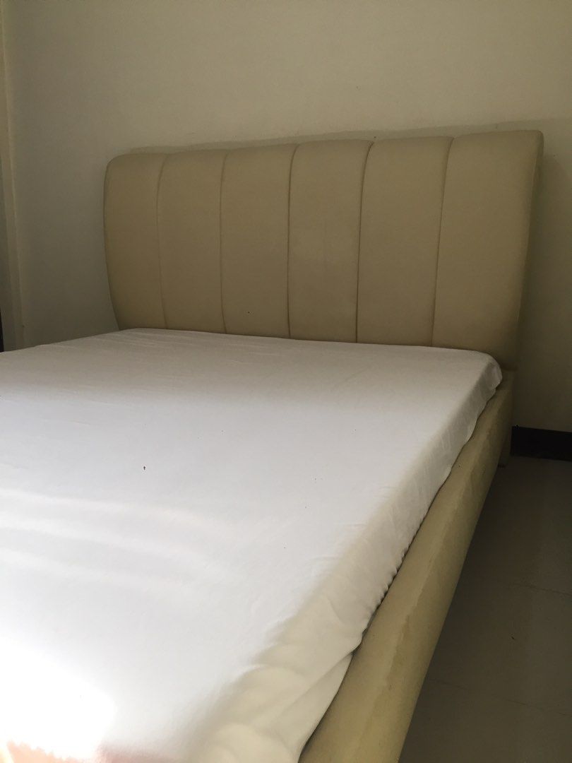 Bed Frame for sale (Category: Bed Frames & Mattresses) located in Quezon City. Submitted by jamgeee (Listing ID 1258002308, Image 2). Description: Double size Bed frame for sale. RFS: Moving out For pick up/lalamove only.