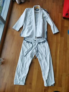 (Category: ) located in . Submitted by marbout83 (Listing ID 1257939895, Image 1). Description: .