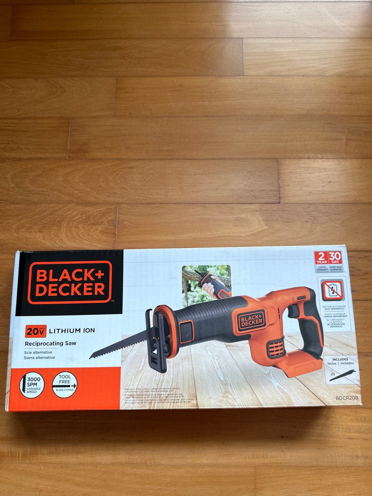 Black and Decker Reciprocating Saw, Furniture  Home Living, Home  Improvement  Organisation, Home Improvement Tools  Accessories on  Carousell