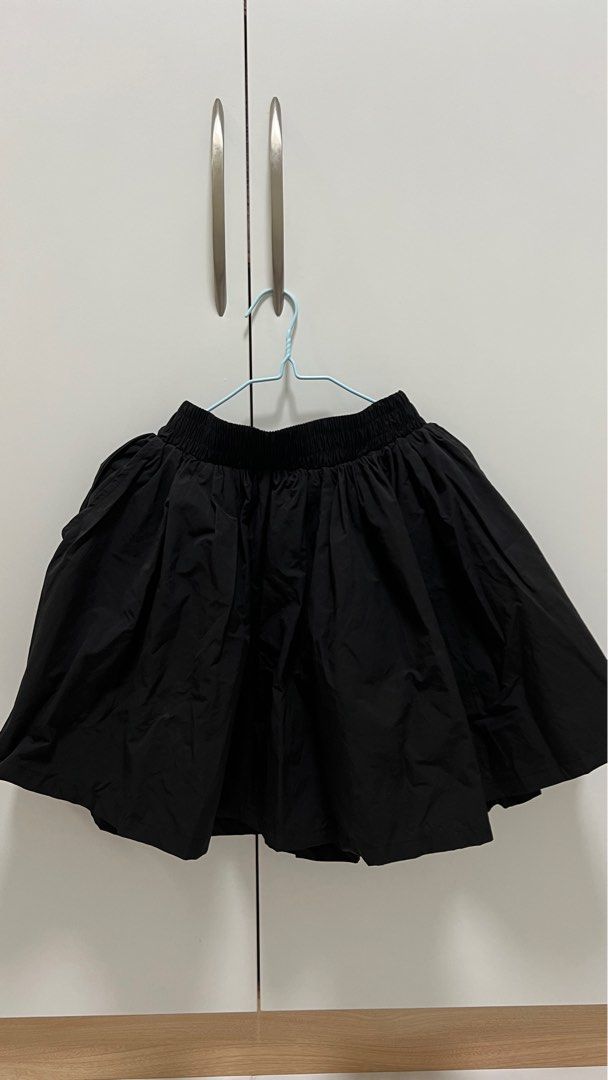 Black Skater Skirt S size 40 50kg Women s Fashion Bottoms