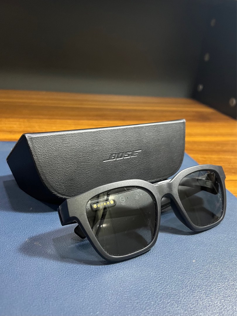 Bose Shades (speakers not charging), Men's Fashion, Watches & Accessories, Sunglasses & Eyewear