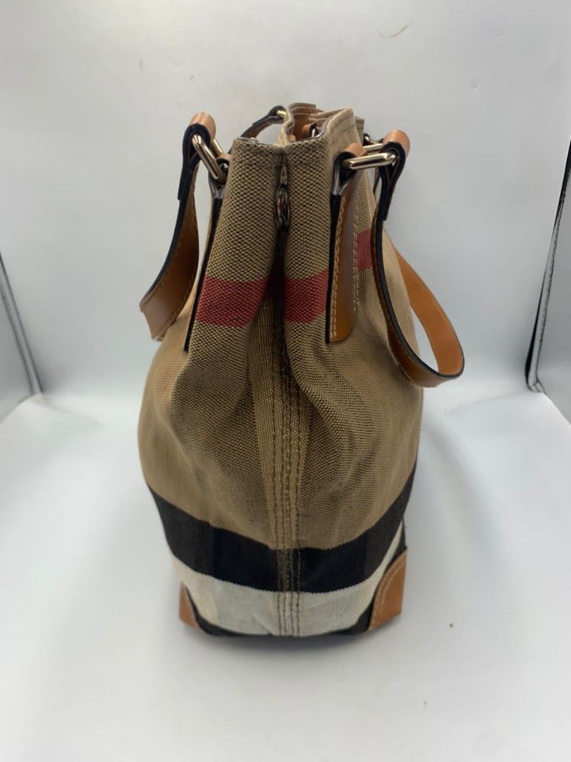 BURBERRY ORIGINAL USED BAGS Women s Fashion Bags Wallets