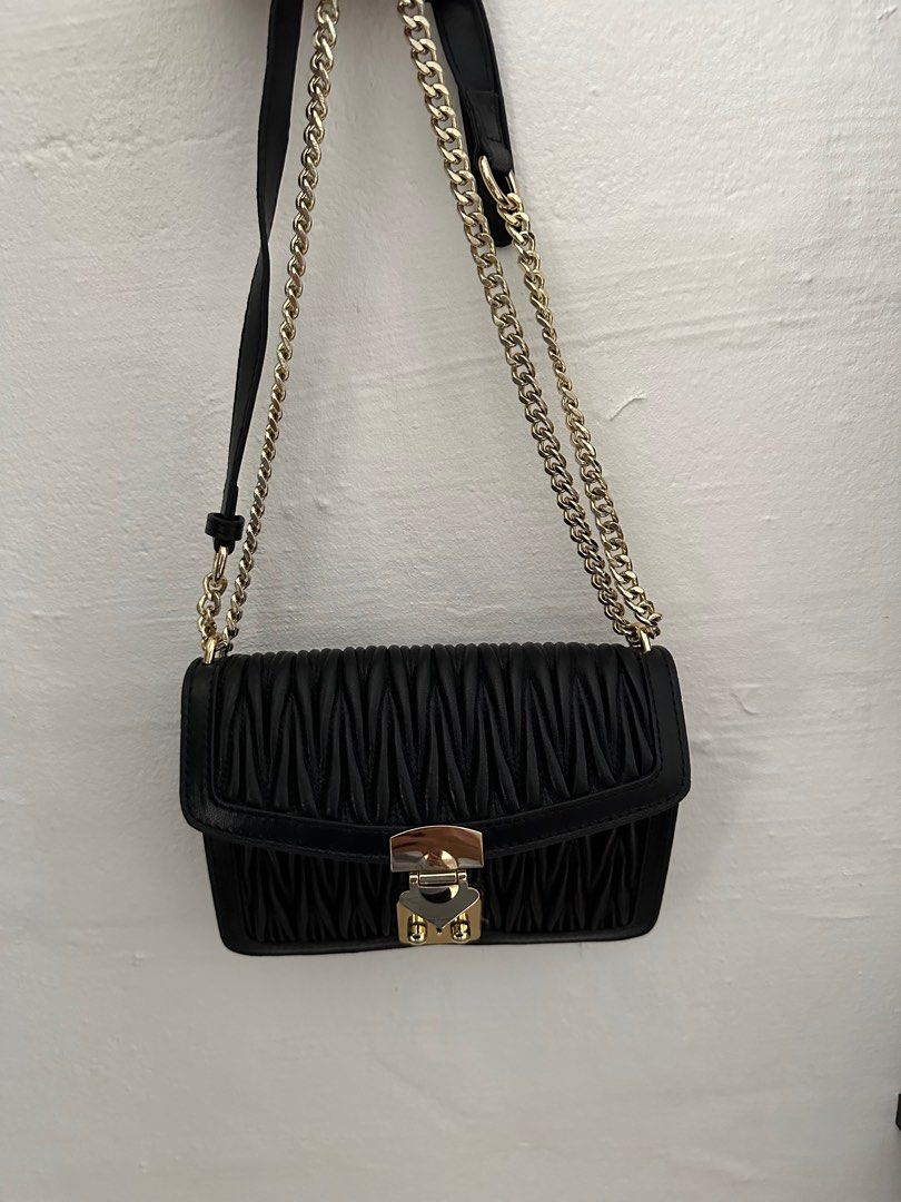 Chain sling hotsell bag