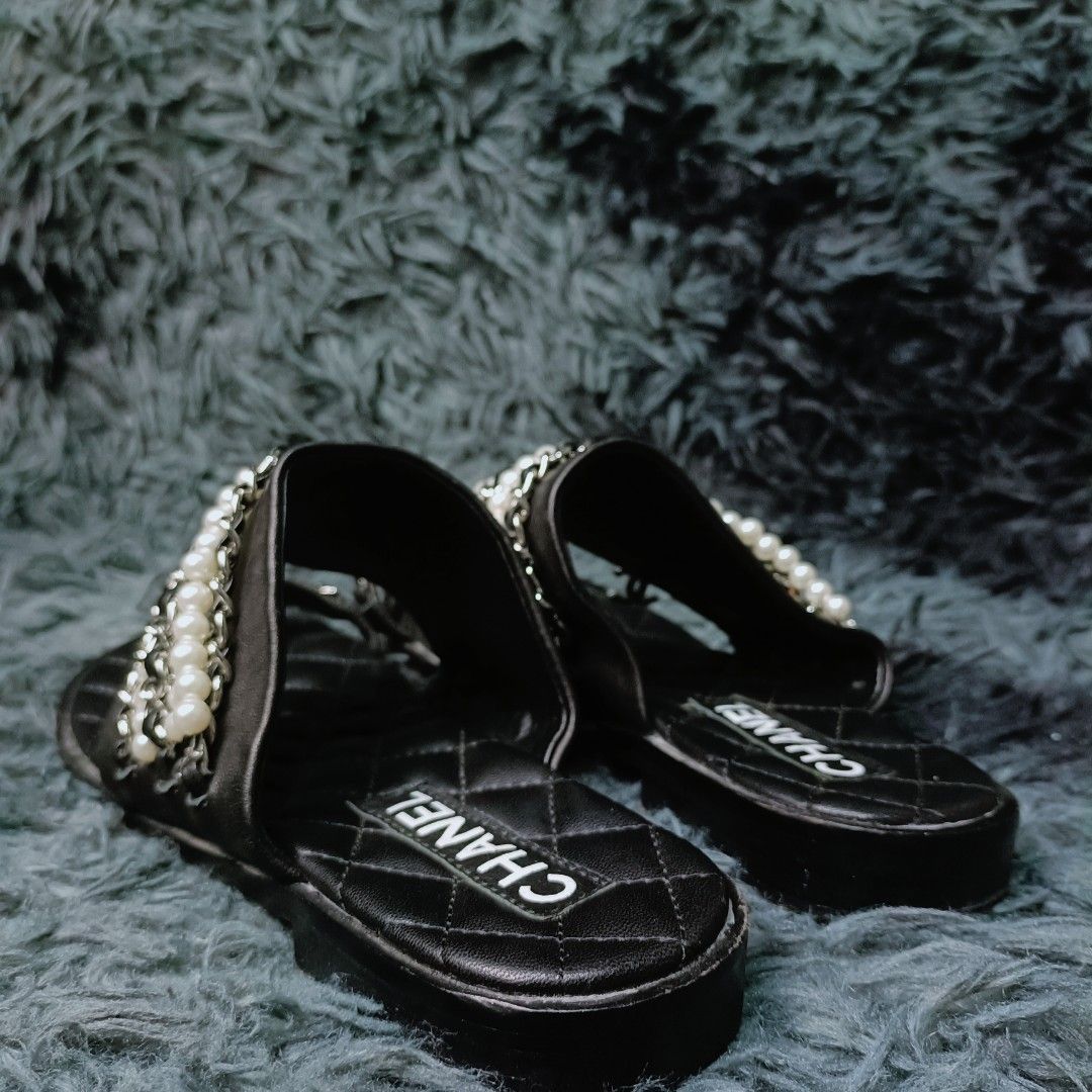 Chanel chain slippers hot sale