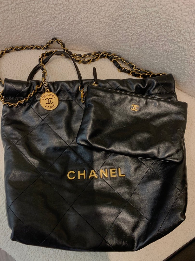 🆕 AUTHENTIC CHANEL 22 BAG SMALL BLACK CALFSKIN IN GOLD HARDWARE