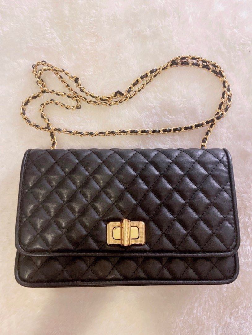 Charles and keith quilted top sling bag