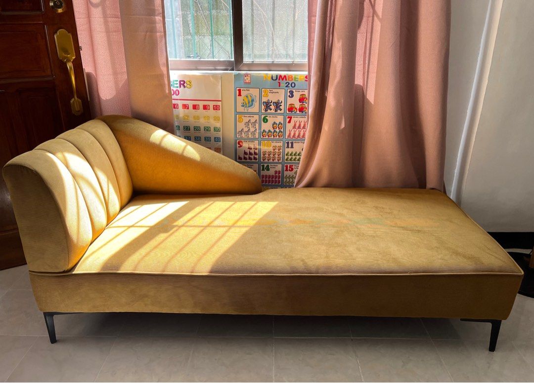 Cleopatra Extra Wide Pwede na Bed (Category: Sofas) located in Las Pinas. Submitted by abby_e_g (Listing ID 1257398510, Image 3). Description: Brandnew Uratex Foam Steel Legs Solid Frame Corduroy.