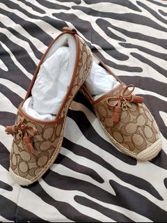 (Category: ) located in . Submitted by cheleshops (Listing ID 1257906295, Image 1). Description: .