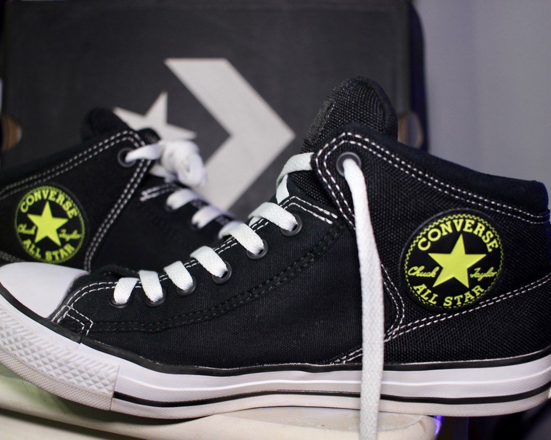 Chuck taylor cheap high street mid