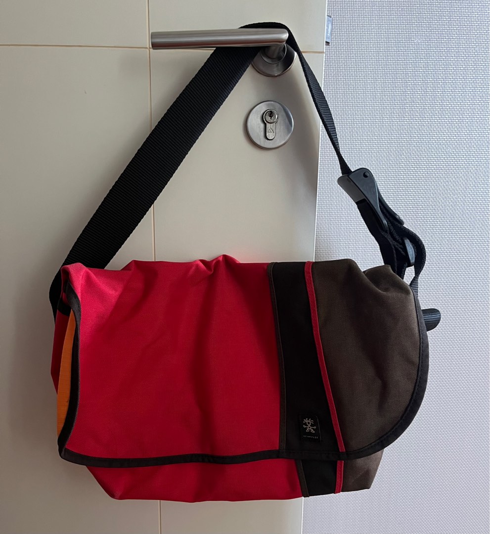 Crumpler messenger bag, Men's Fashion, Bags, Sling Bags on Carousell
