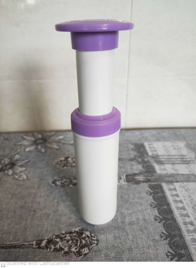 Dolphin Germany Brand Vacuum Tight Container & Vacuum Pump, Furniture