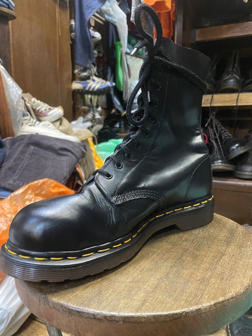 10 hole doc martens steel toe clearance