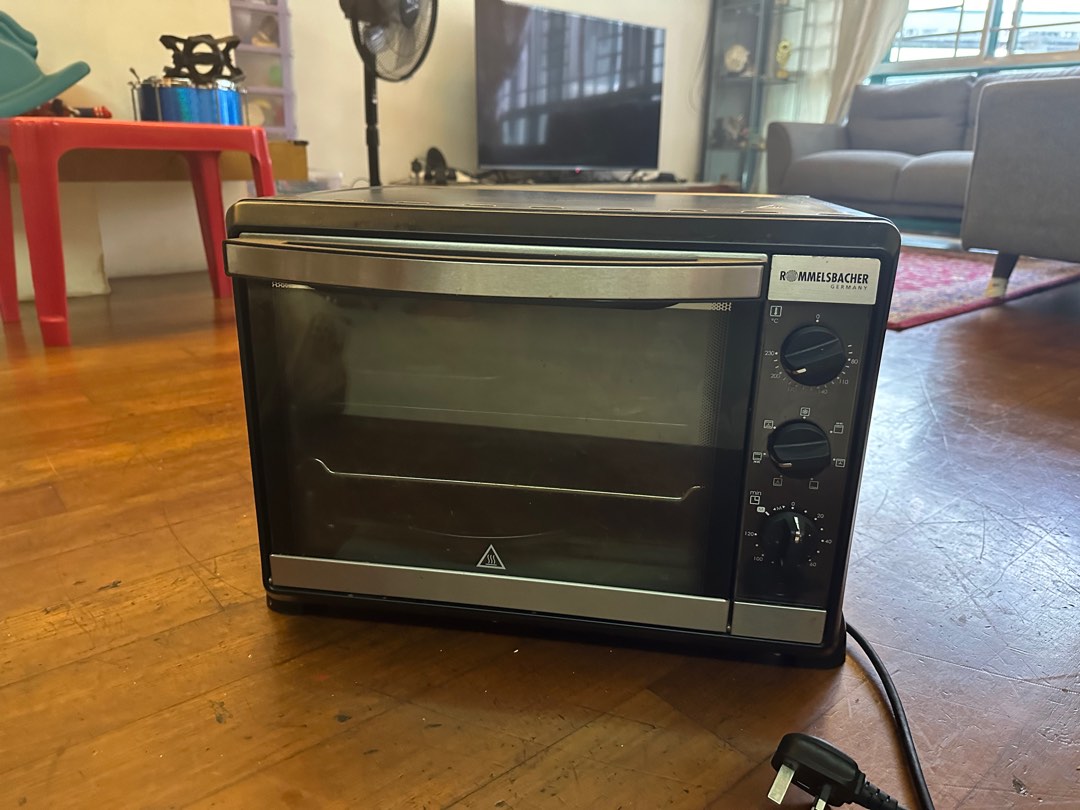 Moving out Sale! Electric Oven, TV & Home Appliances, Kitchen