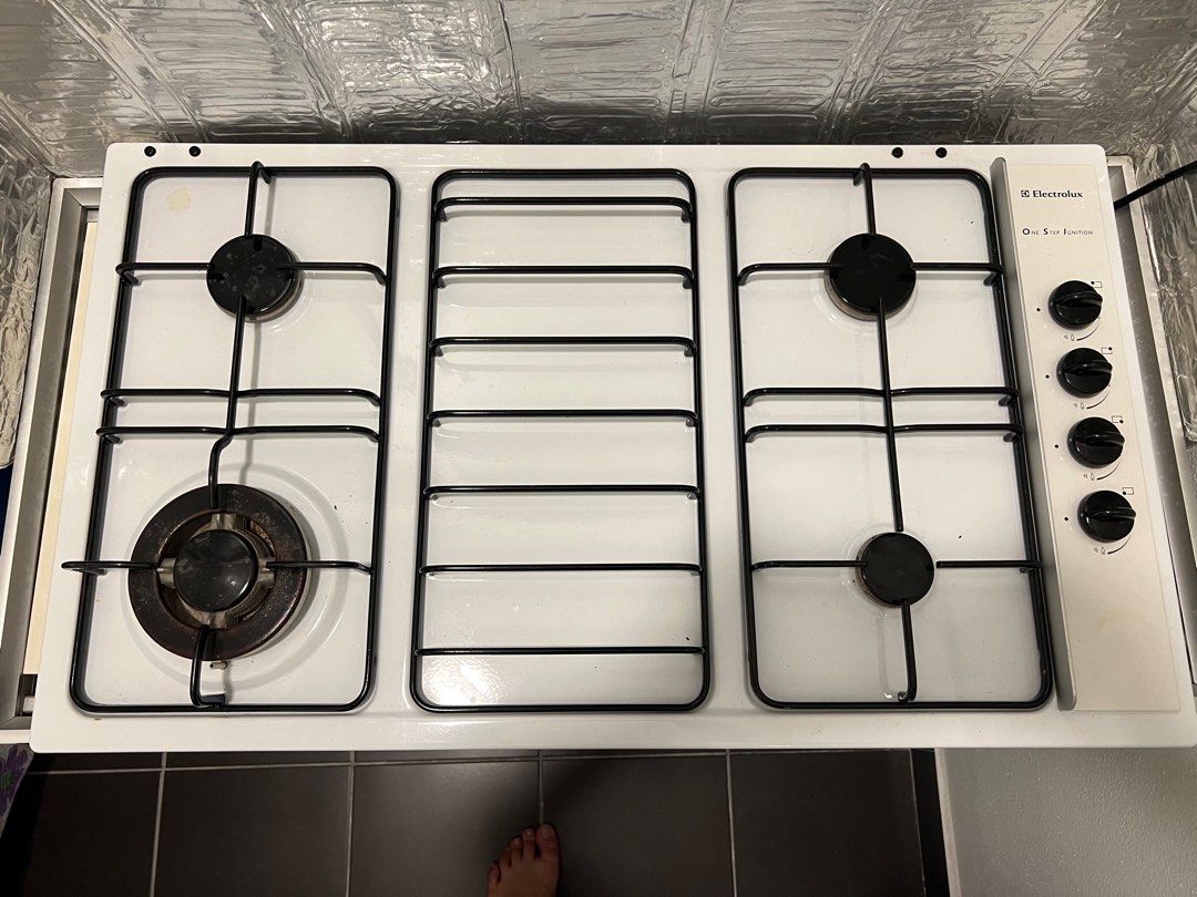 ELECTROLUX GAS STOVE 4 burner, TV & Home Appliances, Kitchen Appliances