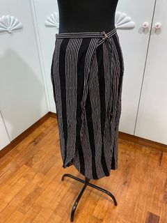Ever new wrap skirt