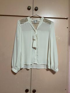 Forever 21 white chiffon lace longsleeves blouse (1xl)