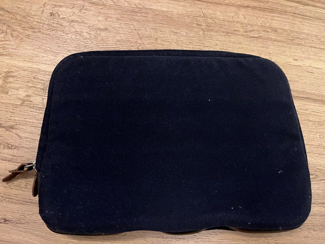 Fred perry laptop case hotsell