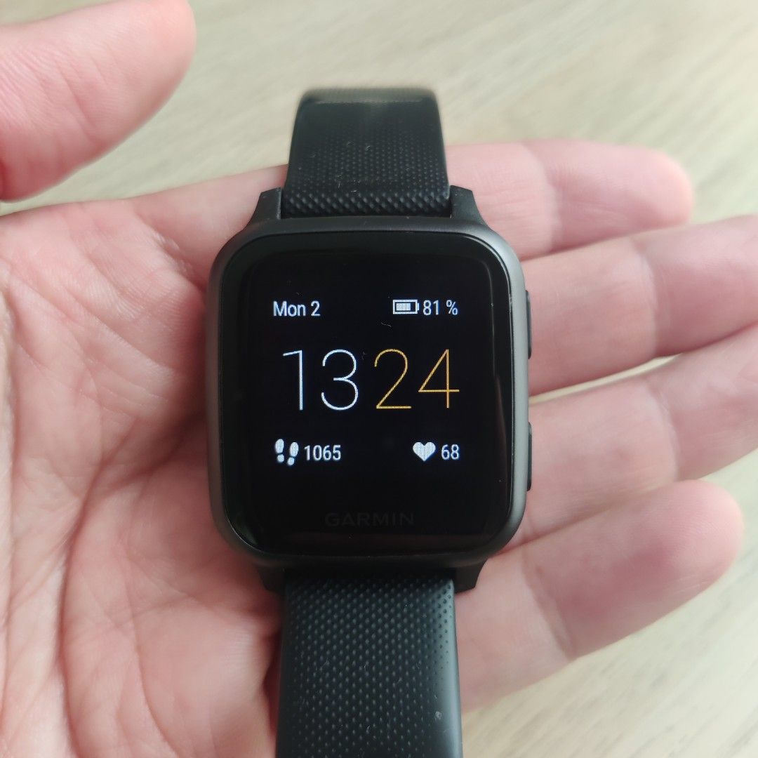 Garmin venu sq on sale black