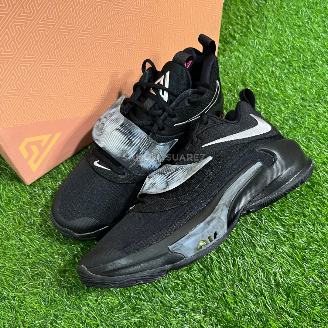 giannis zoom freak 1s