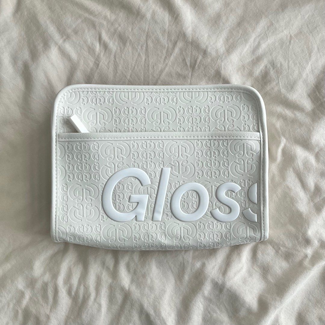 Glossier Beauty Bag Holiday 2021 Colourway - ReallyRee