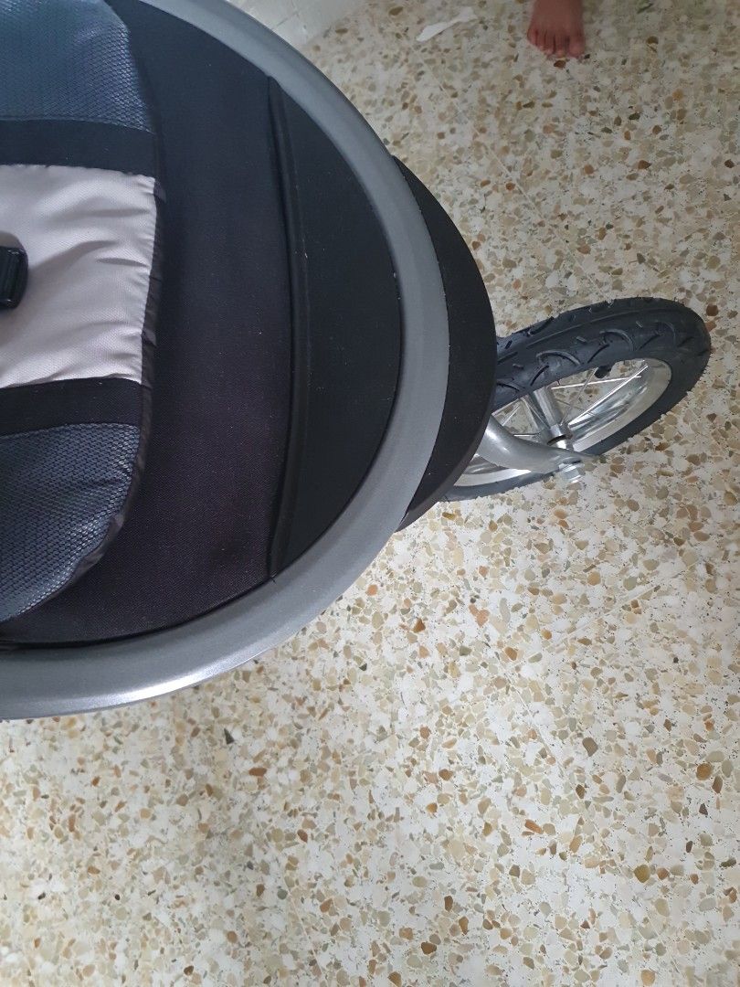 Graco Jogger and Stroller Babies Kids Going Out Strollers on