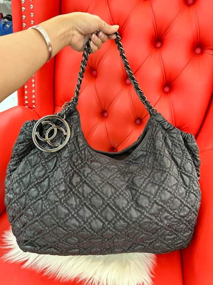 Buy [Used] CHANEL Chain Tote Bag Matelasse Lambskin Black from Japan - Buy  authentic Plus exclusive items from Japan