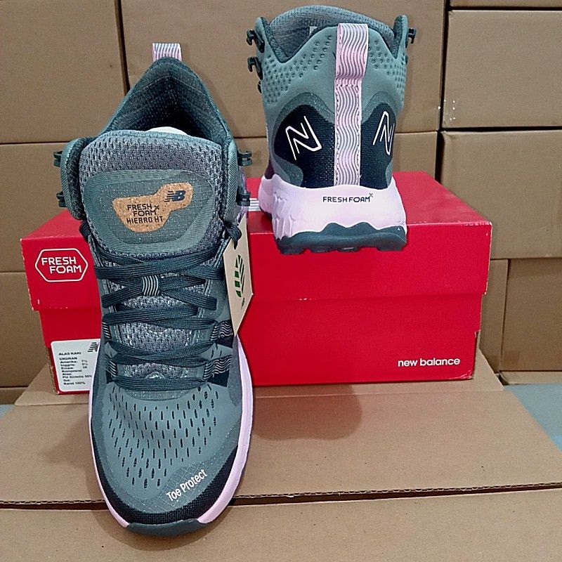 Harga new balance hierro v3 top