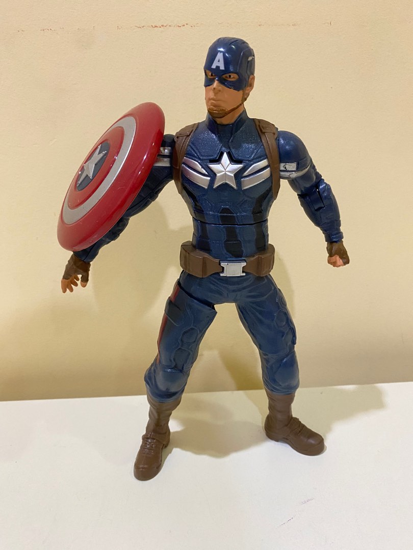Hasbro Captain America figurine, Hobbies & Toys, Toys & Games on Carousell