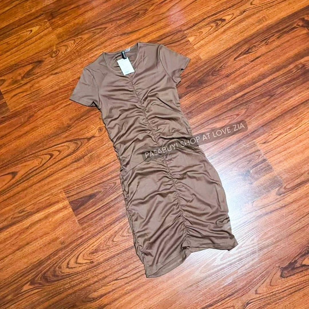 H&M DIVIDED DRAPED JERSEY DRESS (Brown), Women's Fashion, Dresses & Sets, Dresses on Carousell H&M DIVIDED DRAPED JERSEY DRESS (Brown), Women's Fashion, Dresses & Sets, Dresses on Carousell
